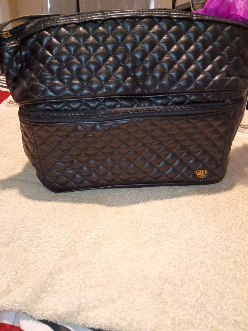 PurseN Quilted Black Travel Toiletry Bag with Gold Accent NWT OBO